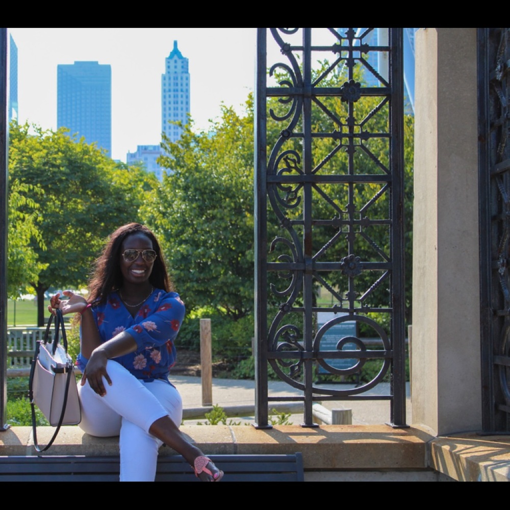 Meet your Posher, Elizabeth